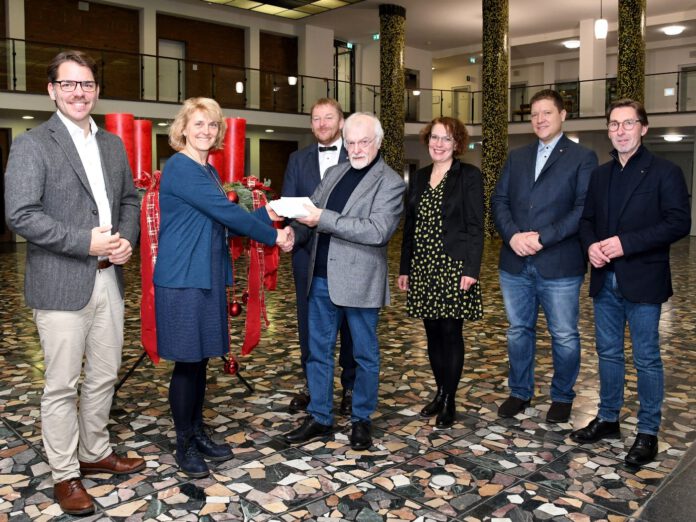Vertreterinnen und Vertreter des Lions Club Düren-Rurstadt