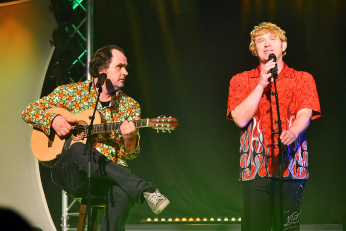Sören Leyers (li.9 und Heinz Gröning - das schrägste Zweigestirn im Karneval